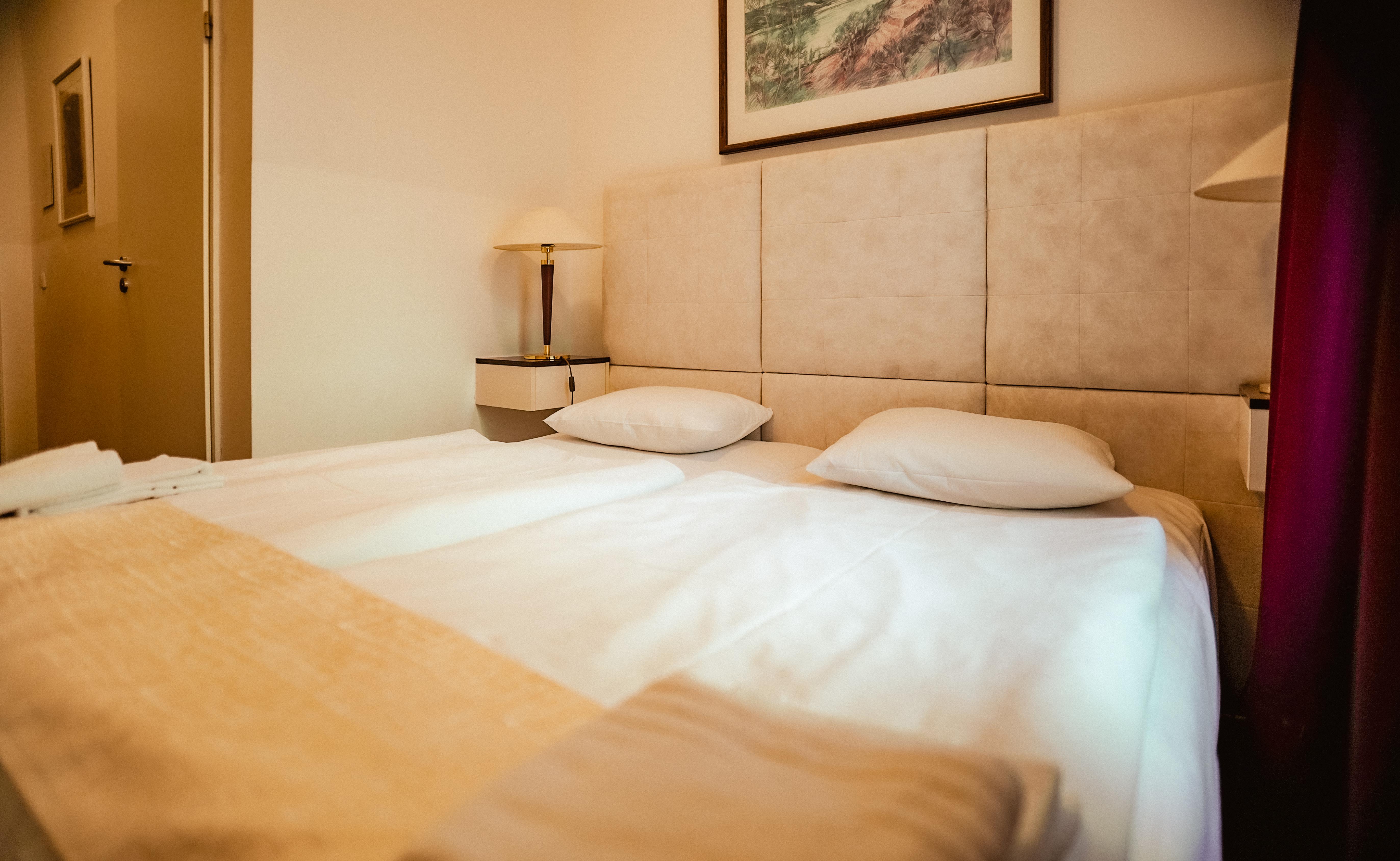 Hotel Prens Berlin Bagian luar foto