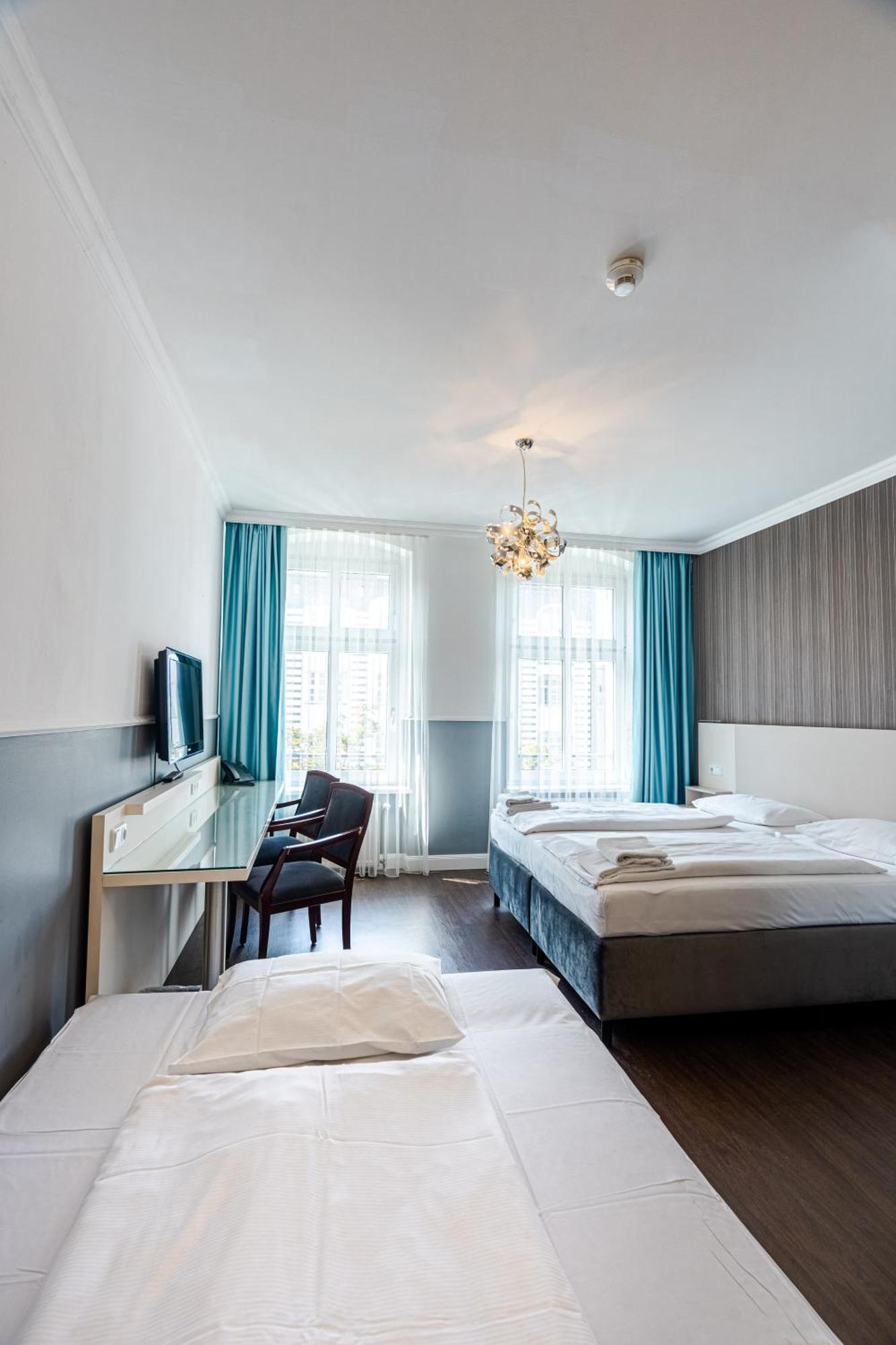 Hotel Prens Berlin Bagian luar foto