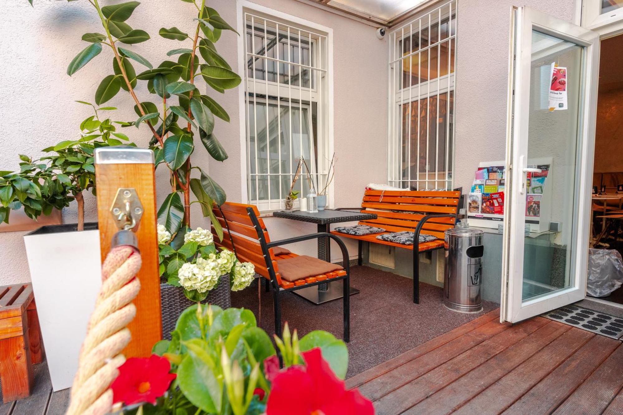 Hotel Prens Berlin Bagian luar foto