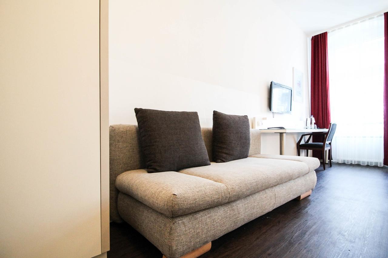 Hotel Prens Berlin Bagian luar foto